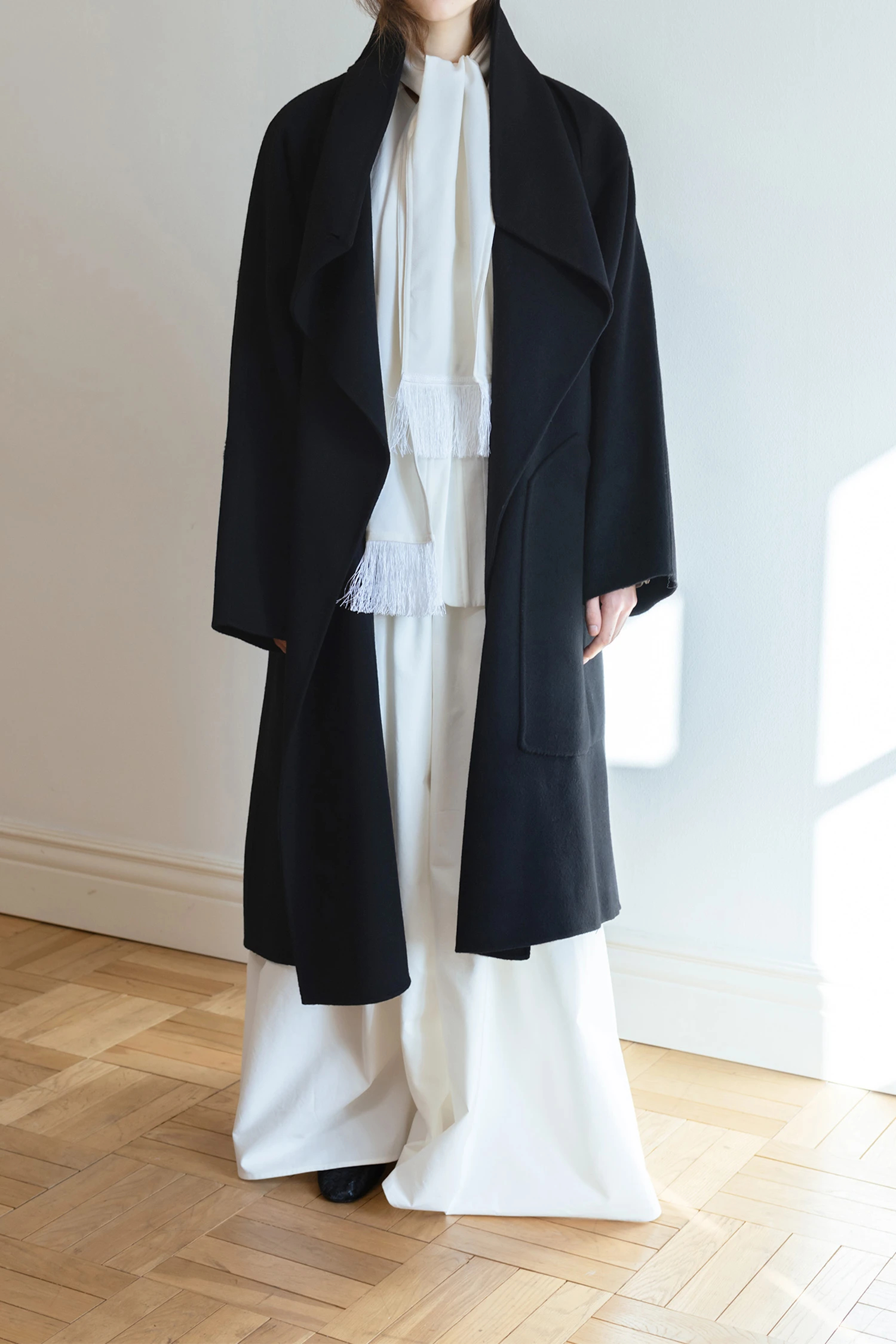 EHRÈCO（エレコ）｜DOYLE HANDMADE COAT IN WOOLアイテムの詳細